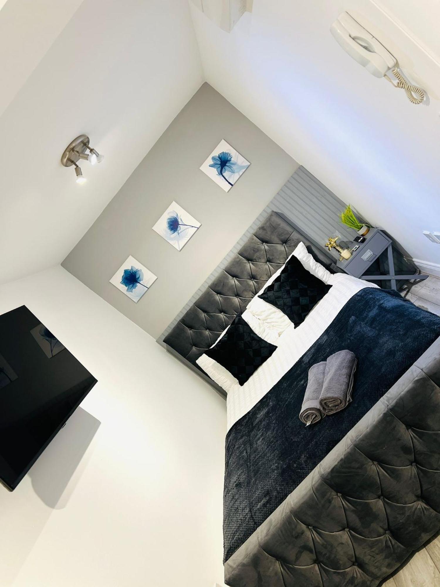 Central Studios In Top Location Лондон Экстерьер фото