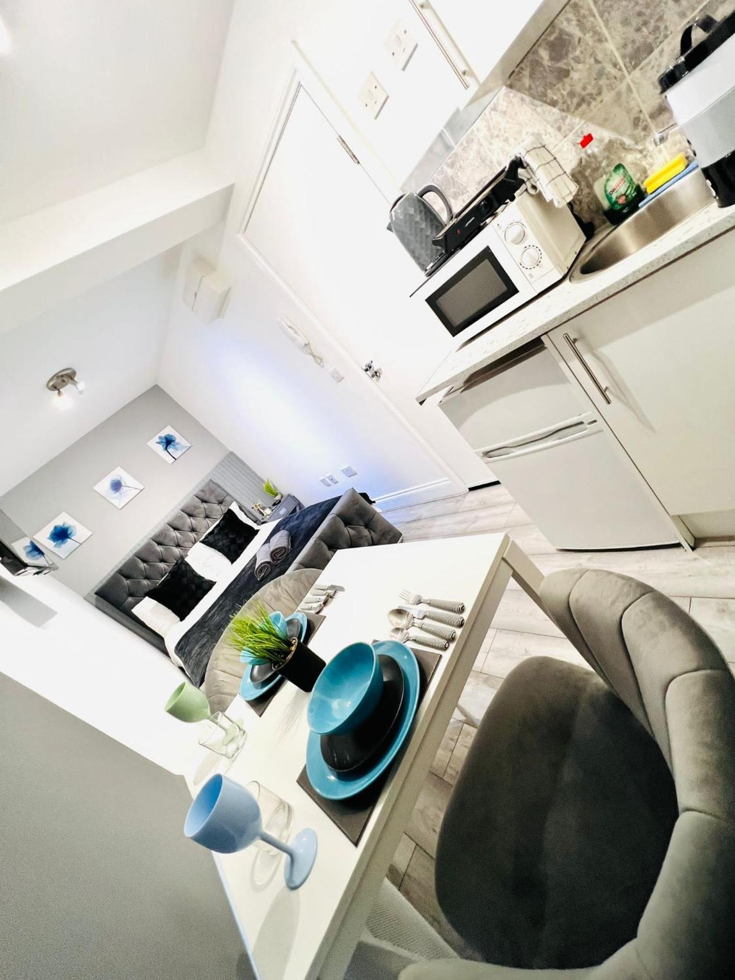 Central Studios In Top Location Лондон Экстерьер фото