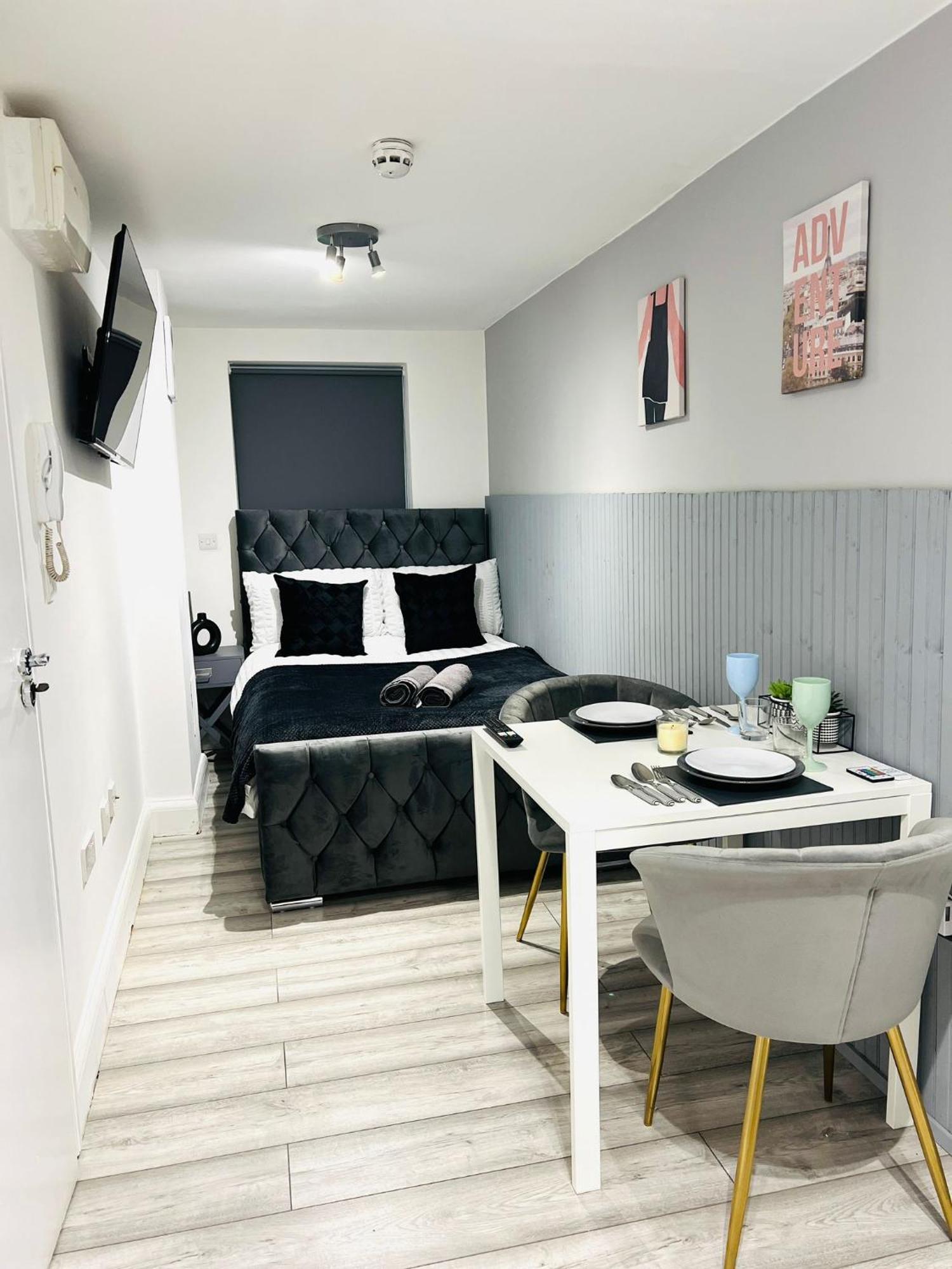 Central Studios In Top Location Лондон Экстерьер фото