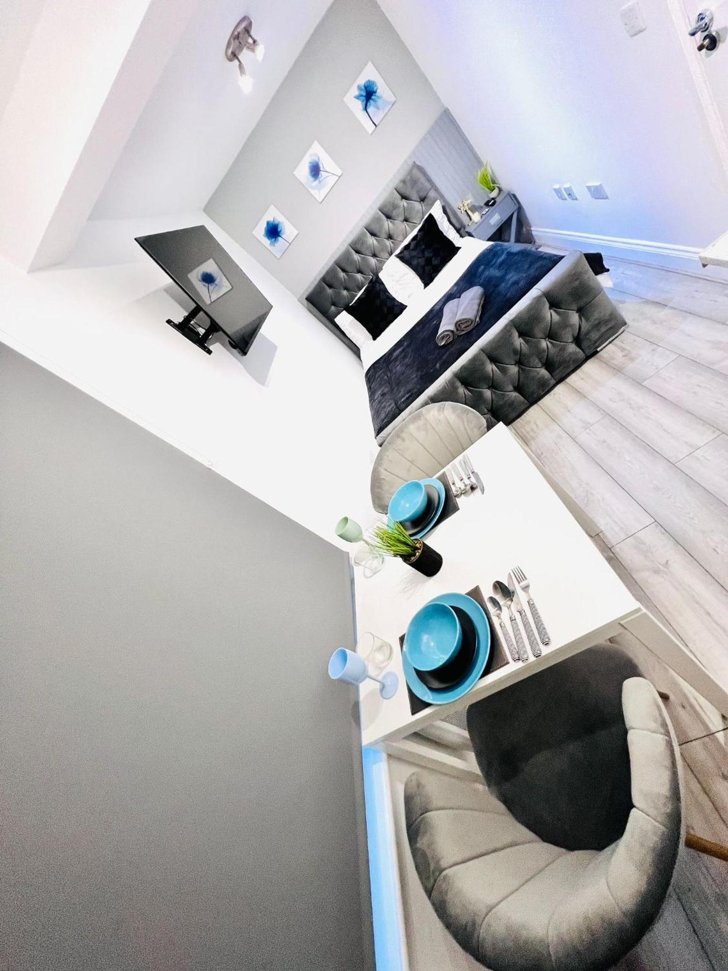 Central Studios In Top Location Лондон Экстерьер фото