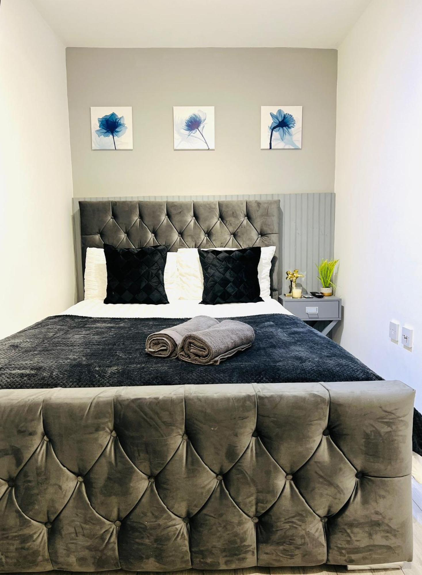 Central Studios In Top Location Лондон Экстерьер фото